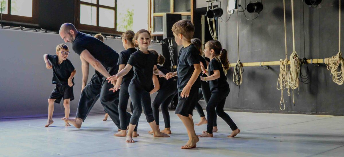 Educare con la danza: i progetti per i più piccoli della scuola Compagnia Era Acquario